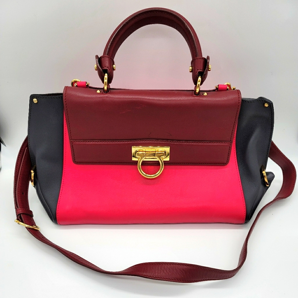 Ferragamo Sofia - image 1